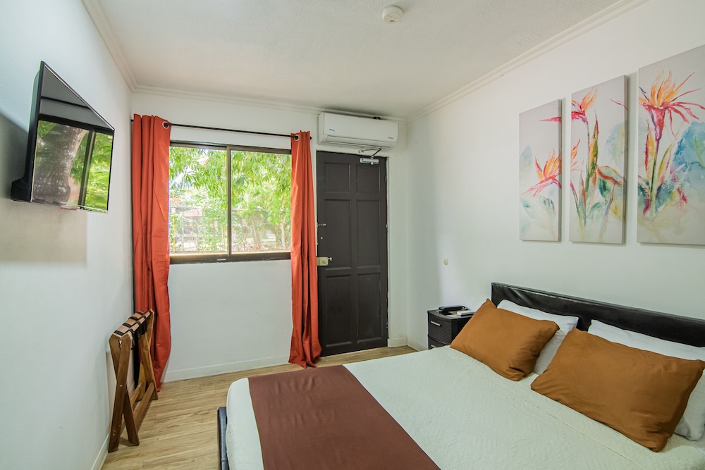 Jaco Lodge 9/50