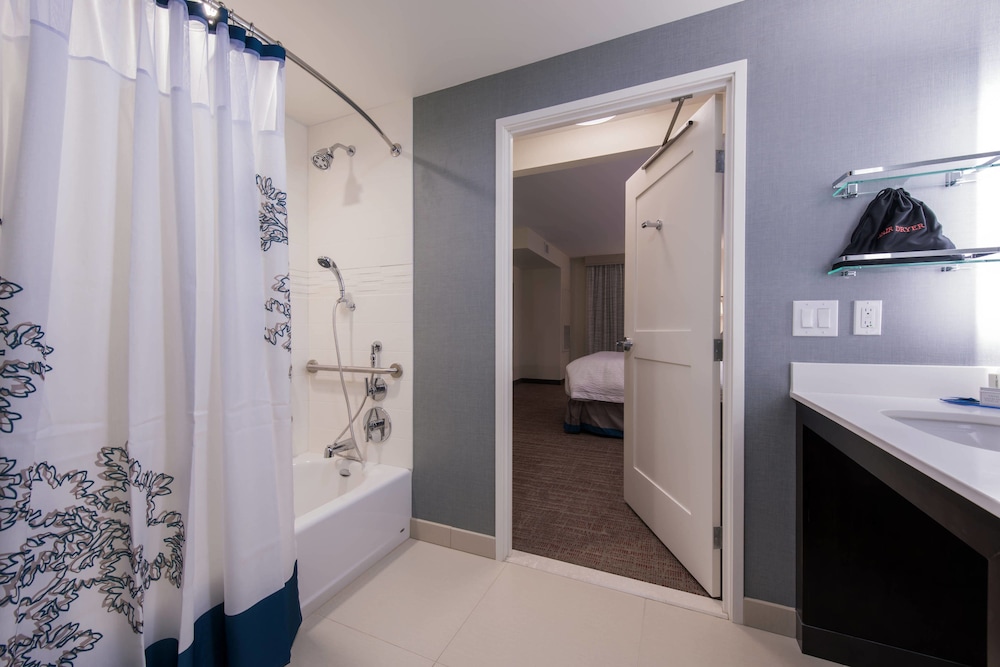 Residence Inn Nashua 14/40