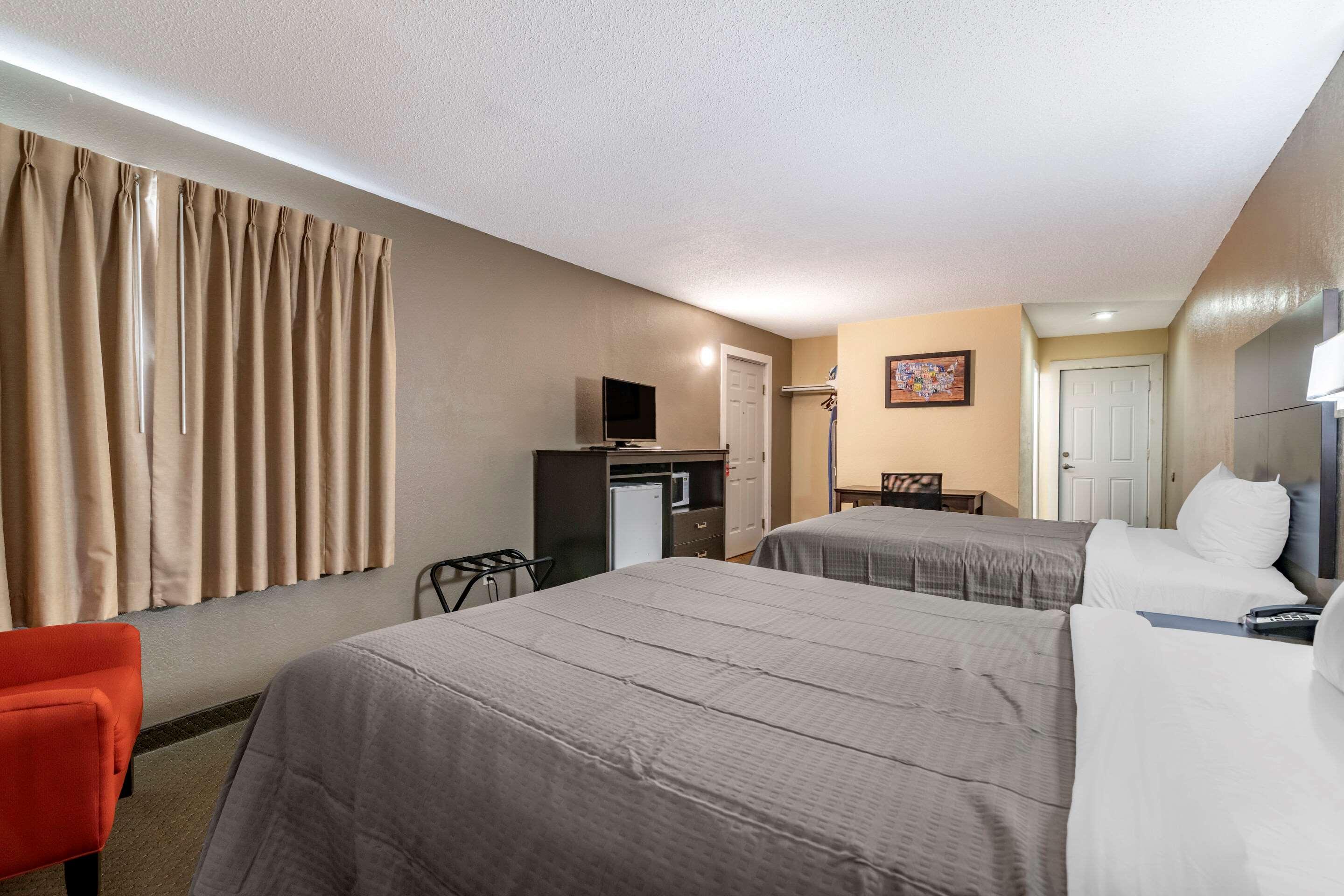 ROOM, 2 QUEEN BEDS