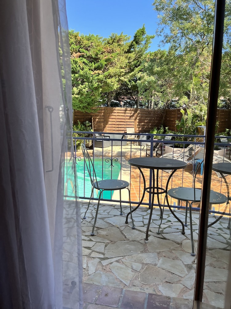 Le Patio 32/49