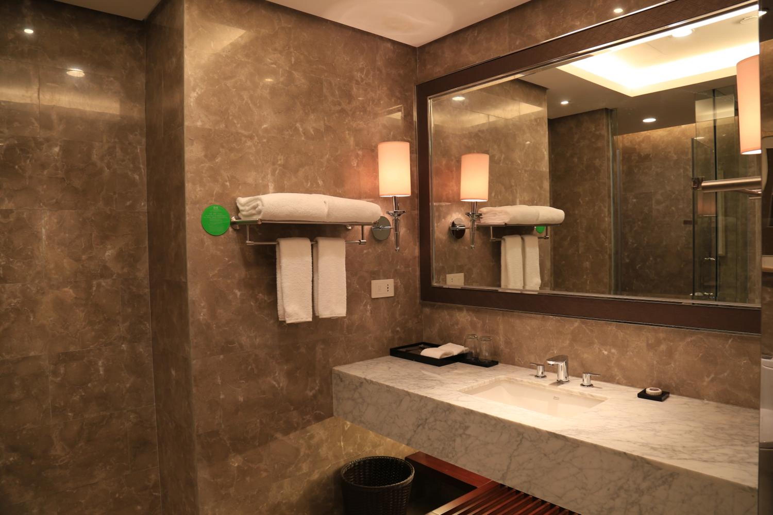 جناح ديلوكس بسرير كينج، Changfeng Gloria Plaza Hotel 3/3