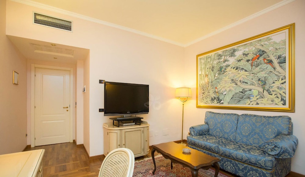 Grand Hotel Villa Politi 38/59