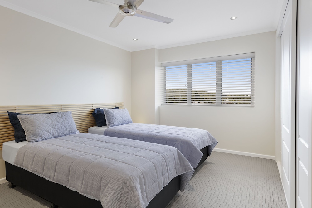 Ramada Resort by Wyndham Shoal Bay 24/87