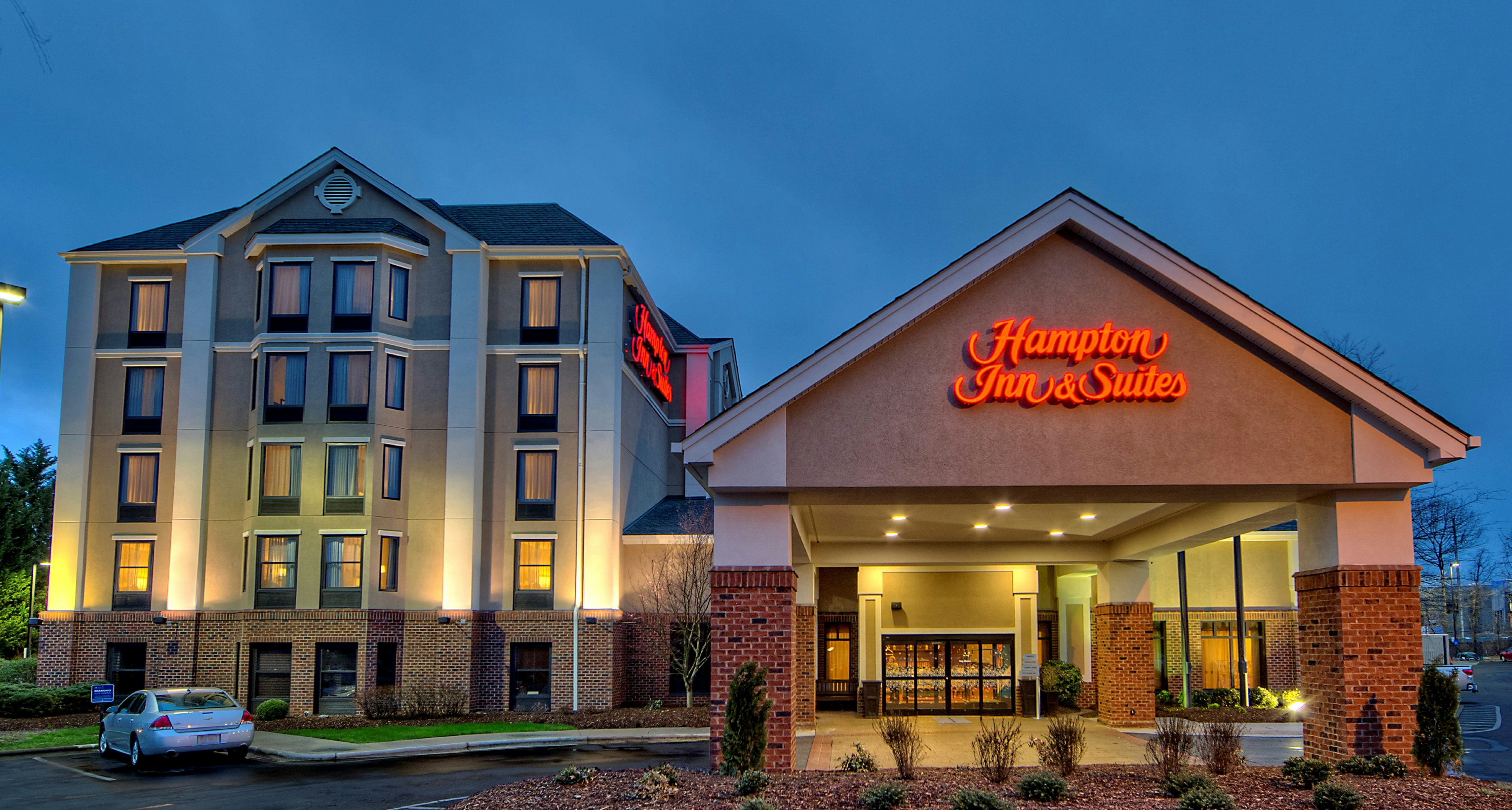 Hampton Inn Suites Asheville I 26 4/54