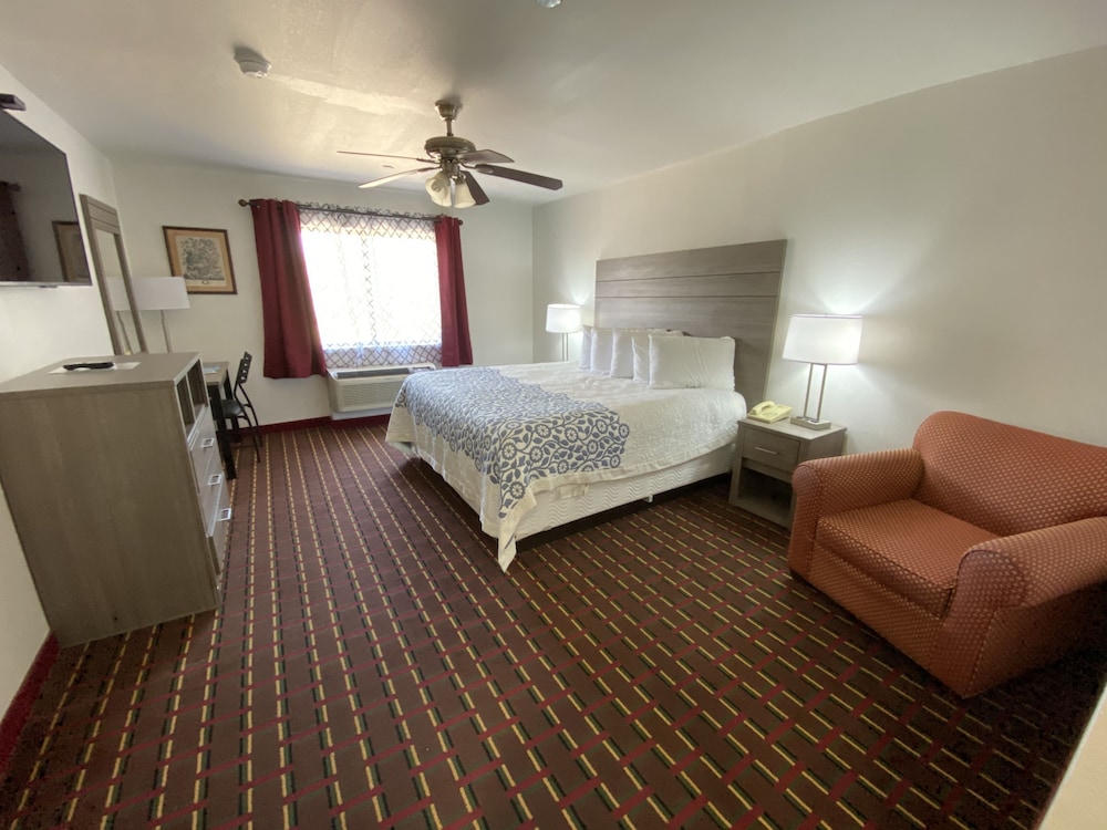 Guest House Inn Medical District near Texas Tech Univ 10/44