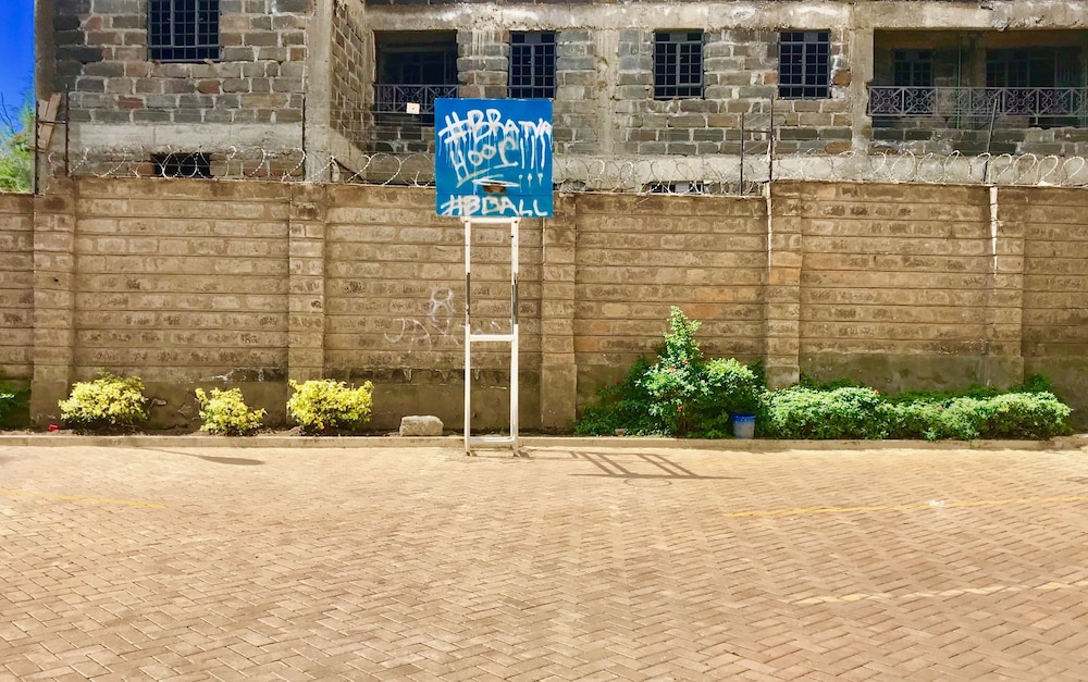 Milimani Executive Suites 20/25