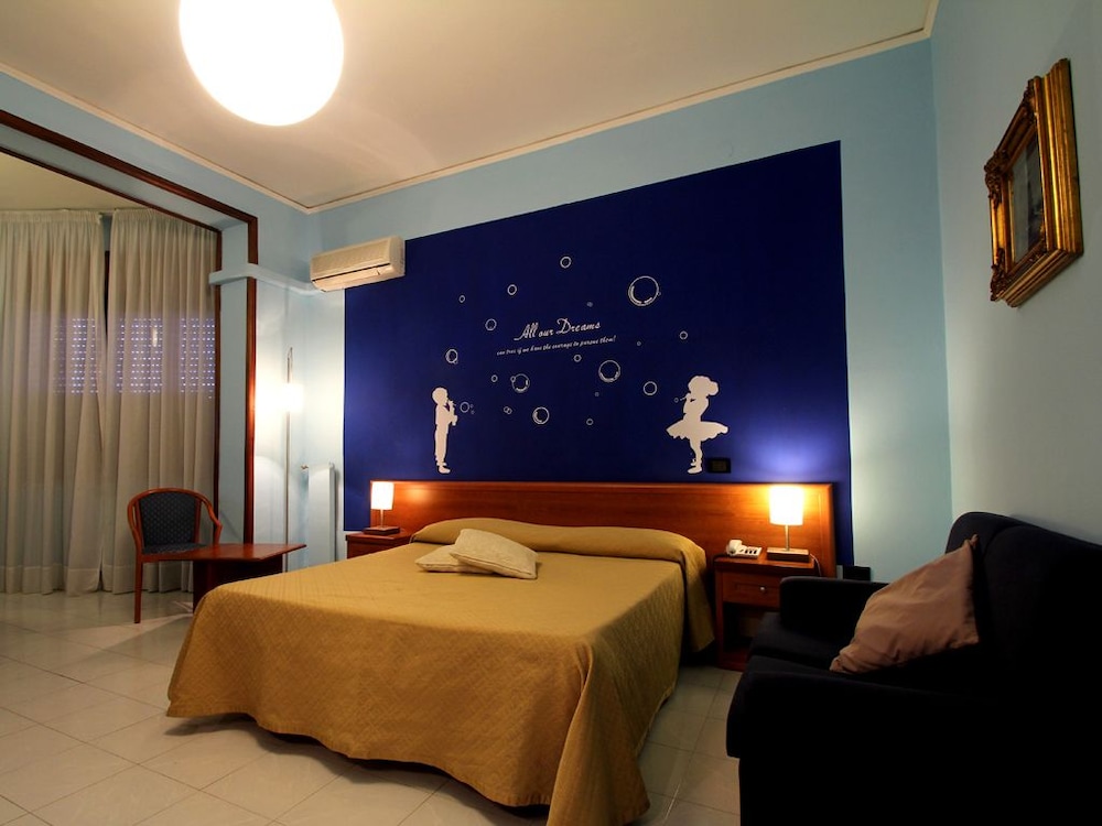 Hotel Ristorante Carosello 17/50