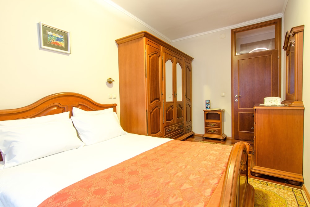 Dubrovnik Hotel 5/50