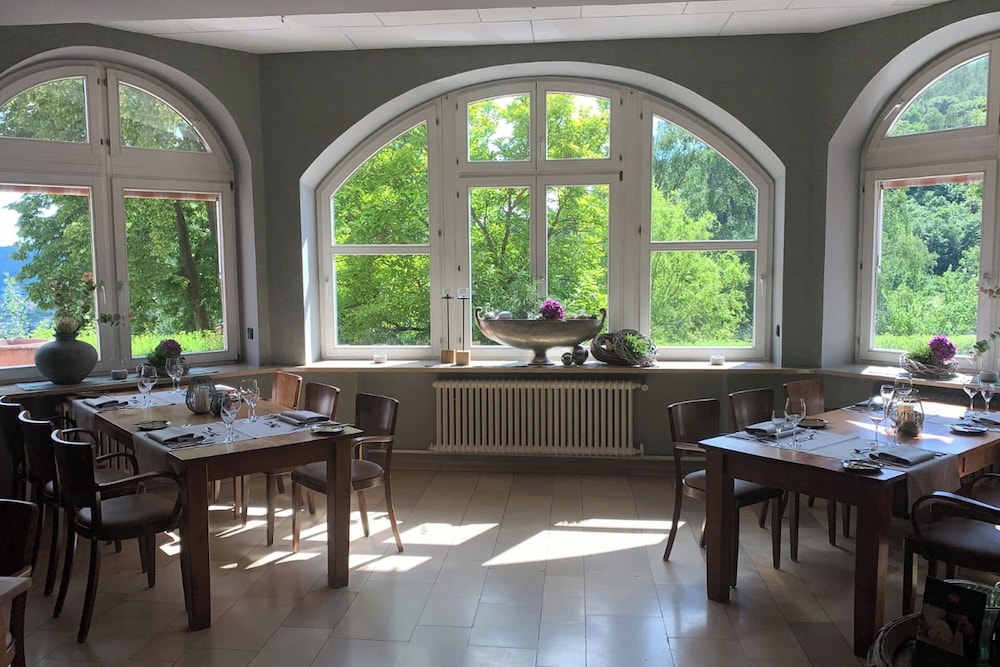 Roomingtons Franziskushohe Lohr 40/54