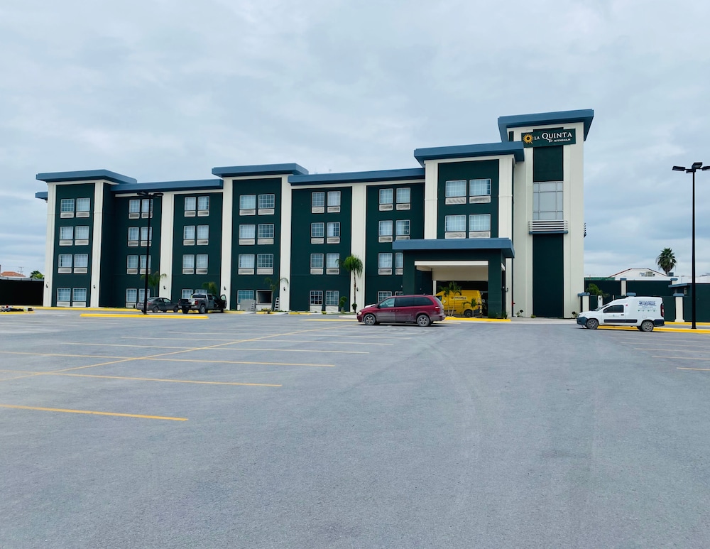 La Quinta by Wyndham Reynosa 53/58