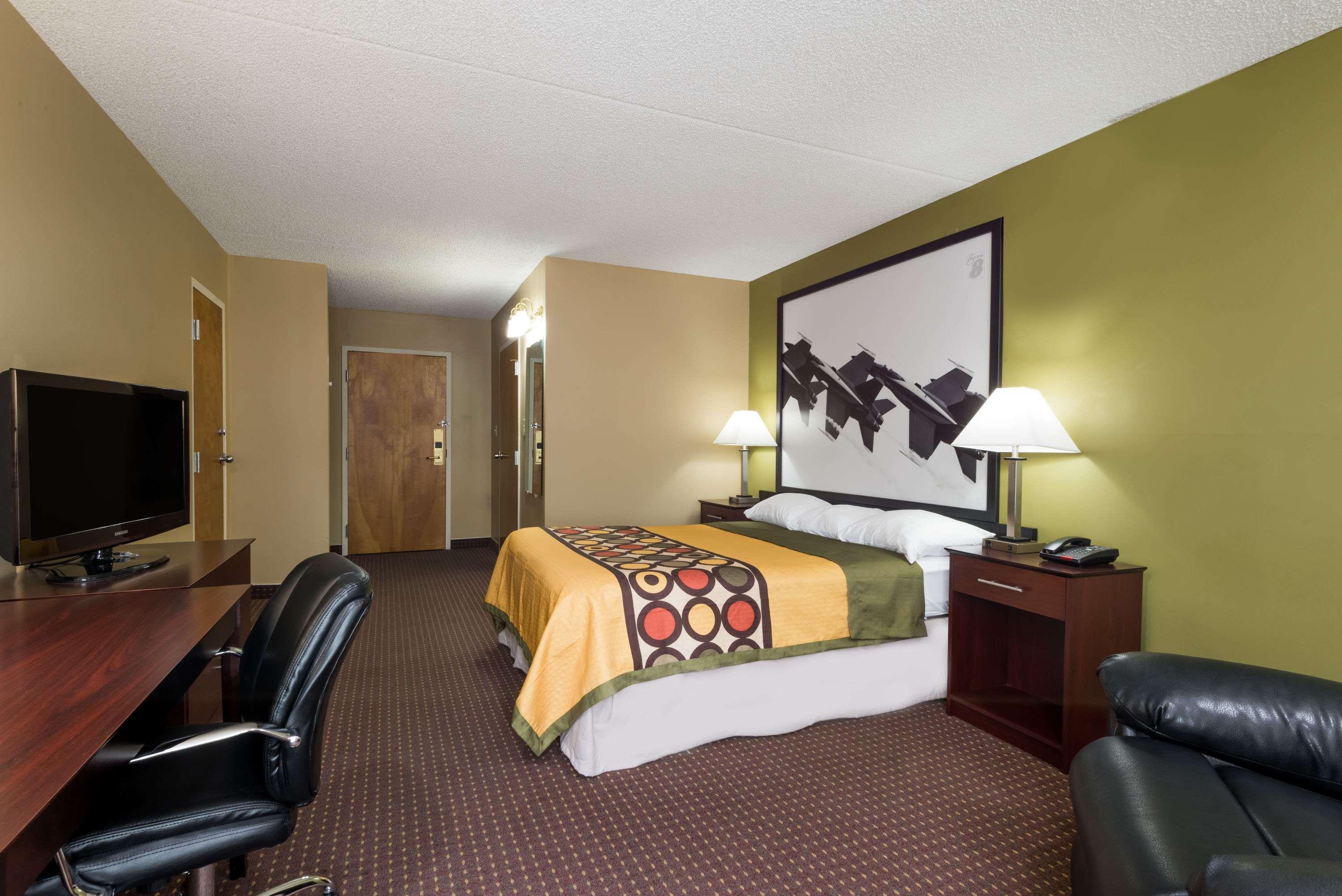 Super 8 By Wyndham Miamisburg Dayton S Area Oh 7/15