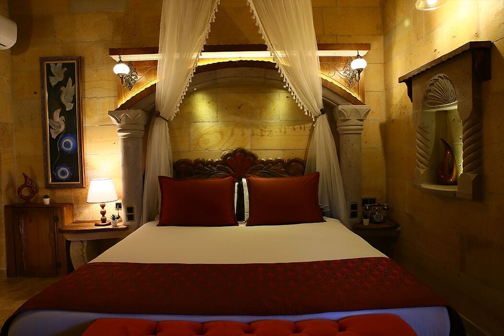 Pegas Cave Suites 34/48