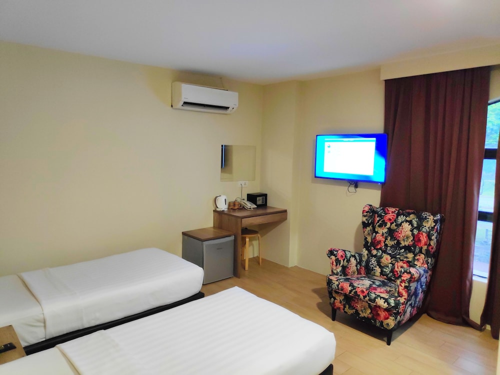 SH Hotel Kota Damansara 31/50