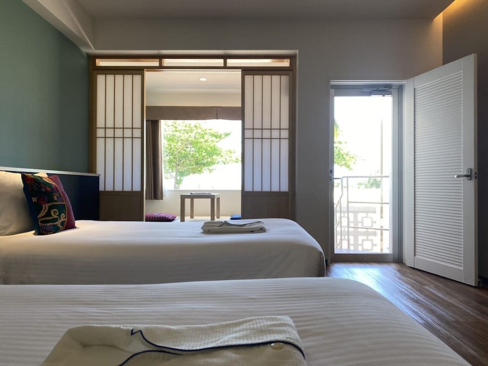 Sunset Beach Hotel 22/55