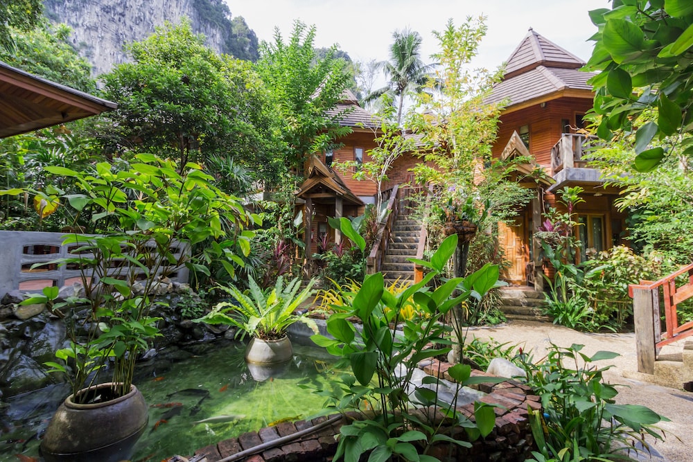 Phu Pha Aonang Resort and Spa 44/47