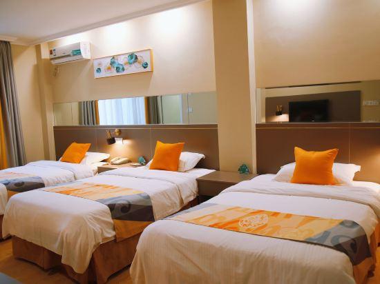 Room, Triple