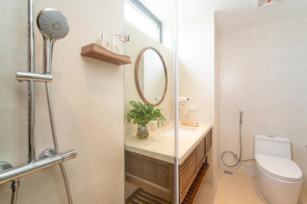 Bonny Boutique Hotel Da Nang 48/50