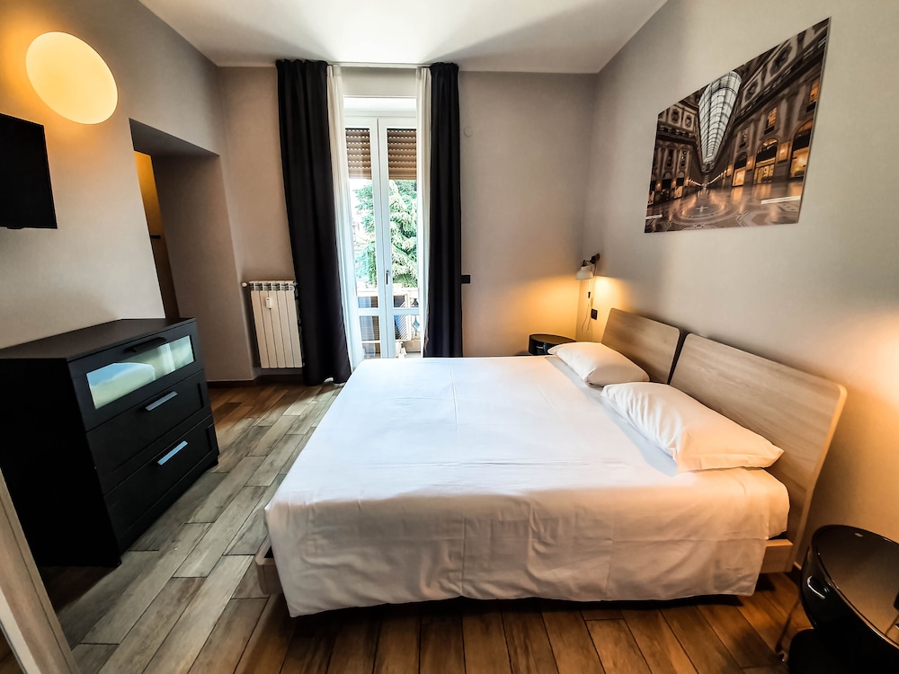 Aparthotel Meneghino 6/24