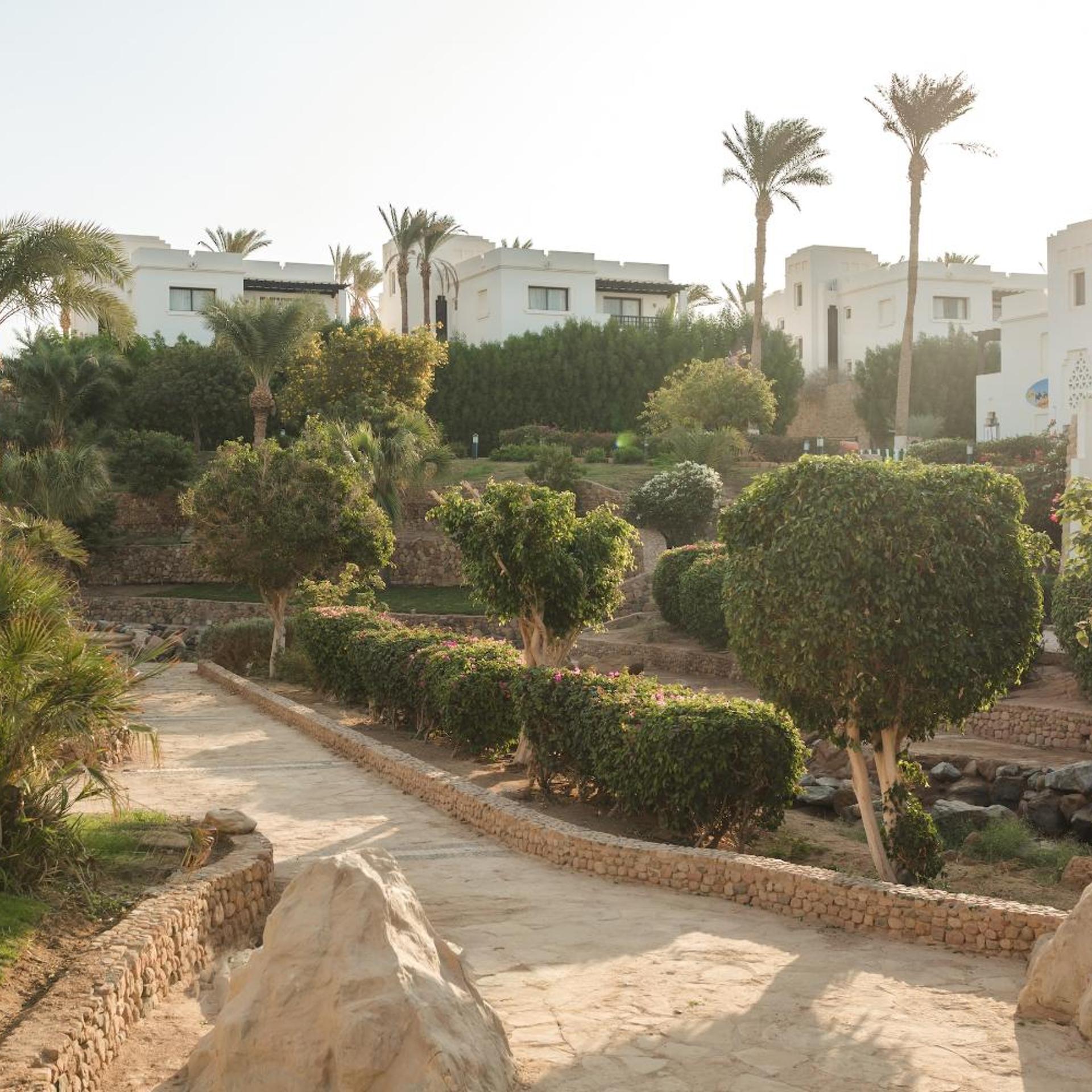 Sharm Resort 72/75