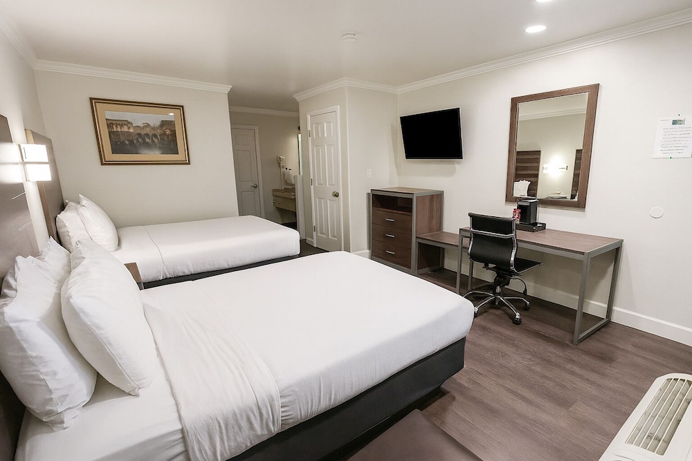 Room, 2 Queen Beds