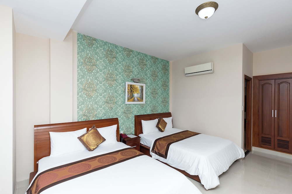 Queen Garden Hotel 27/65