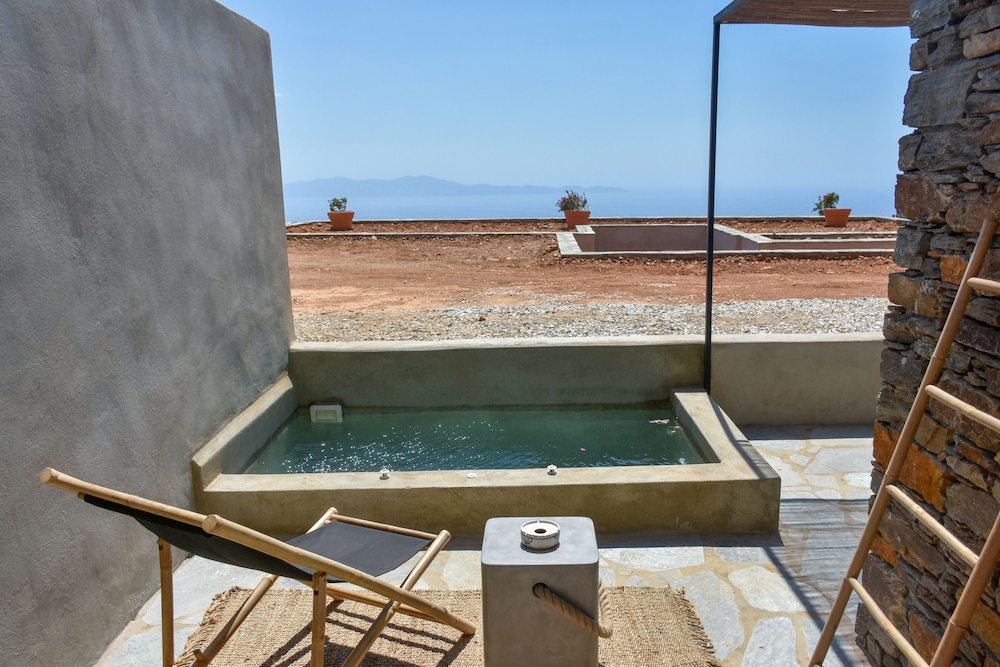 Under the Sun Cycladic Village 43/66