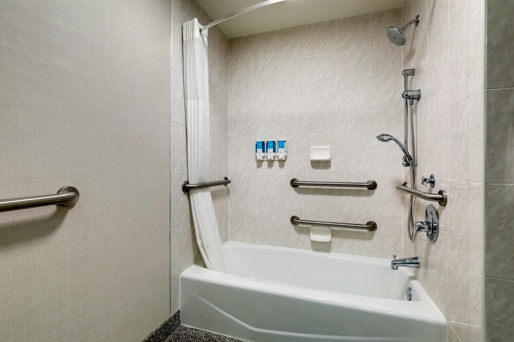 Drury Inn and Suites Montgomery 49/50