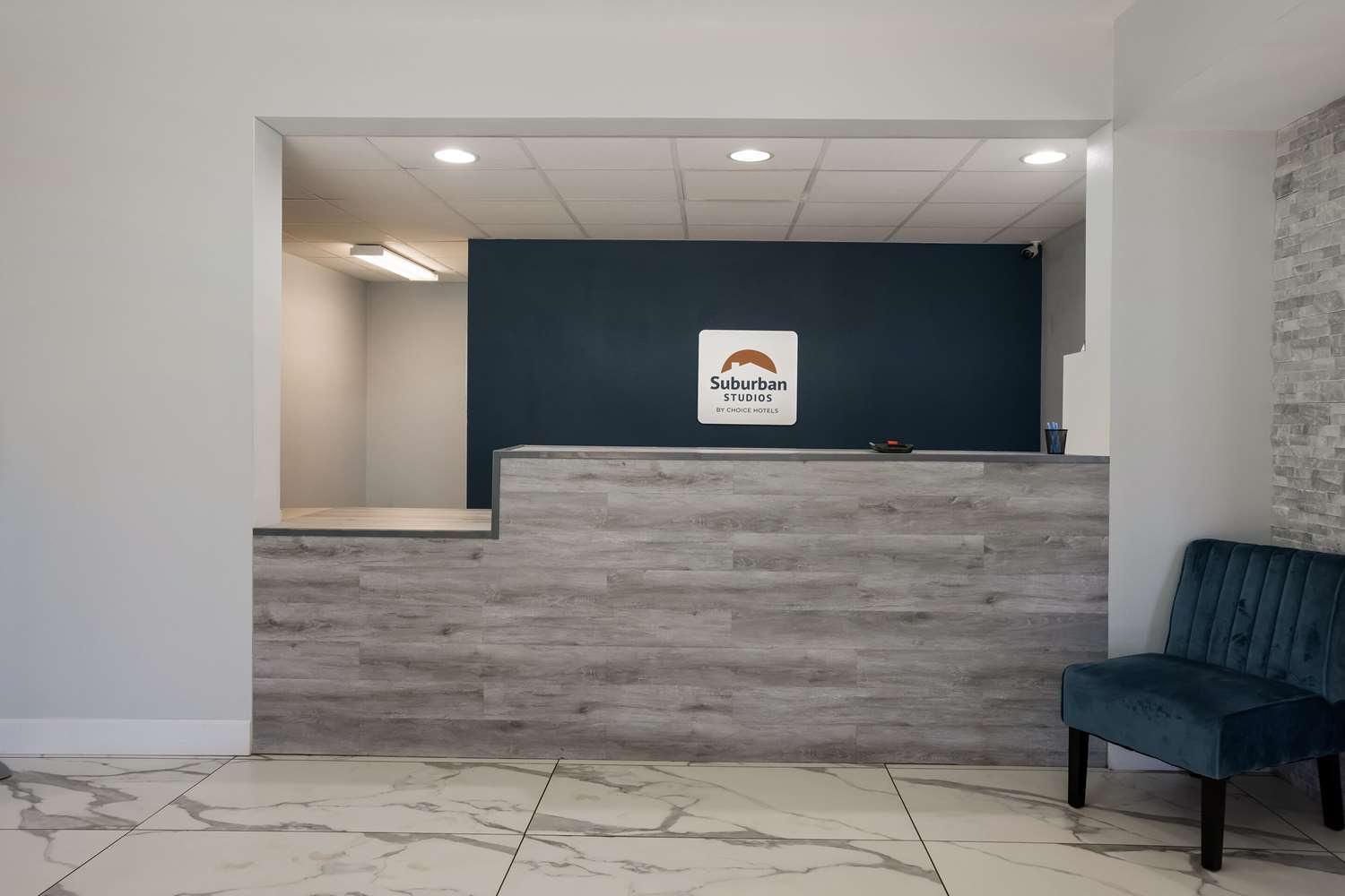 Lobby at Suburban Studios Hinesville - Fort Stewart Area, HINESVILLE - GA