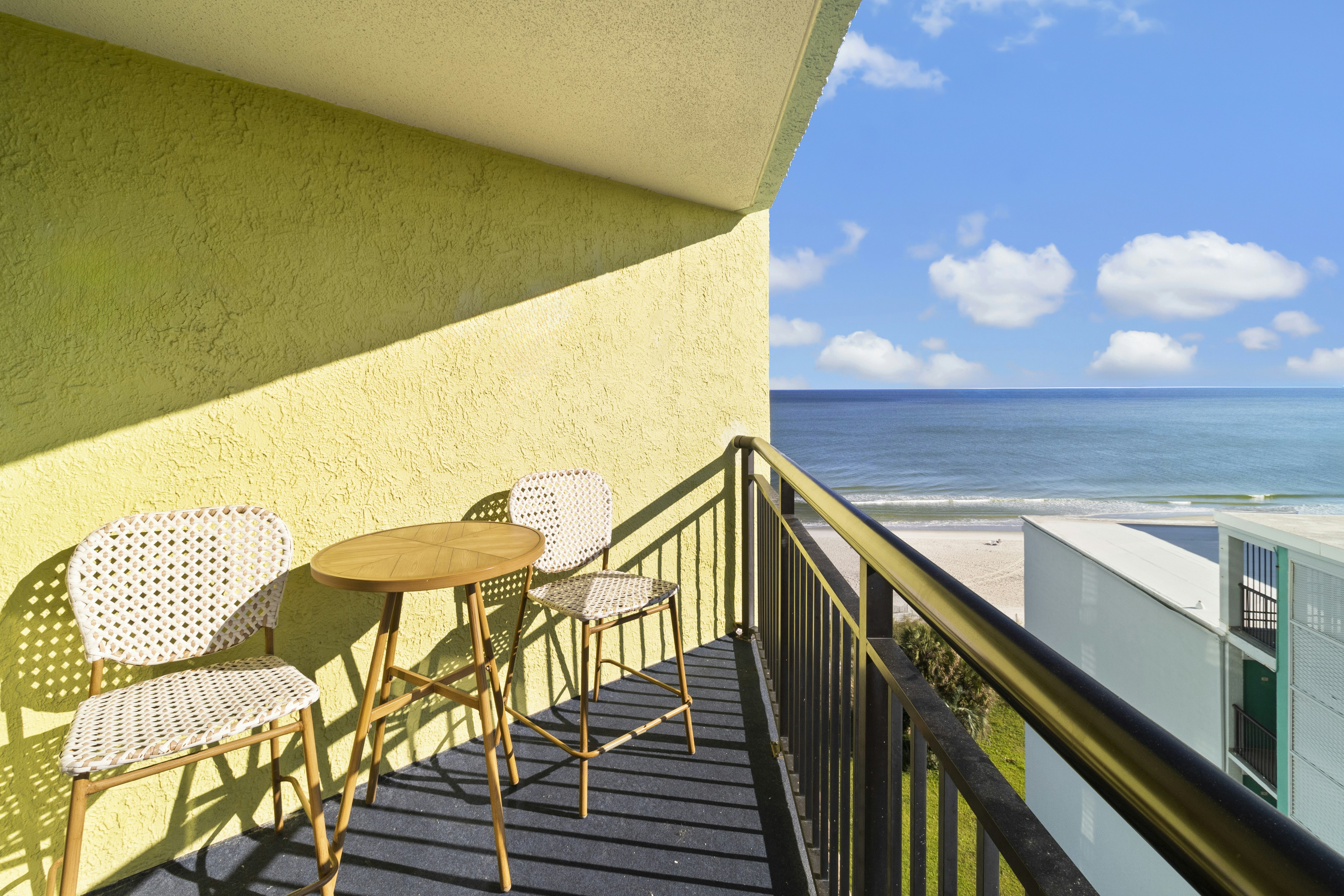 Monterey Bay Suites 72/81