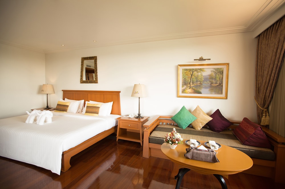 Imperial River House Resort 10/50