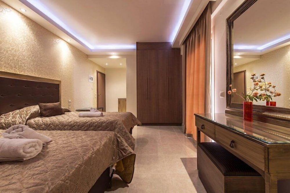 Pirofani Hotel 20/50