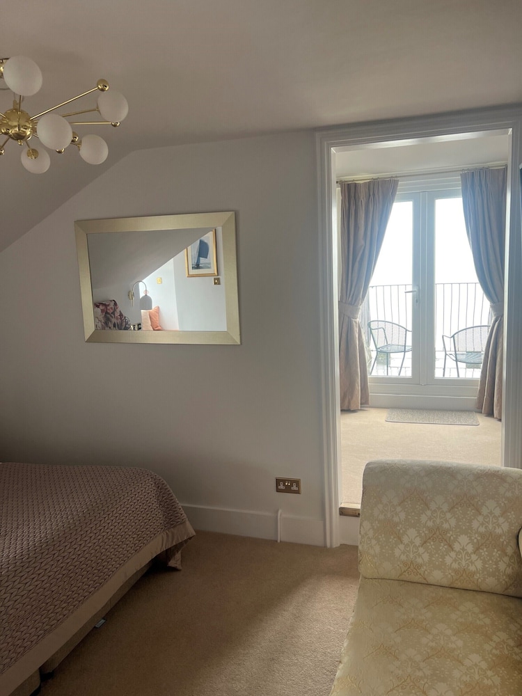 Villa Rothsay Hotel 11/53