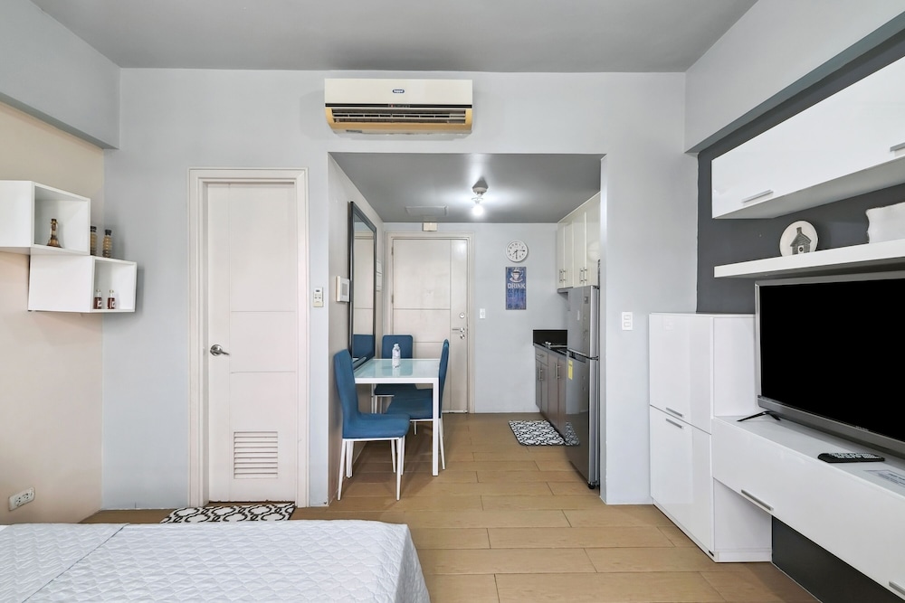 Tess and Tessha Condotel near T3 Airport 37/62