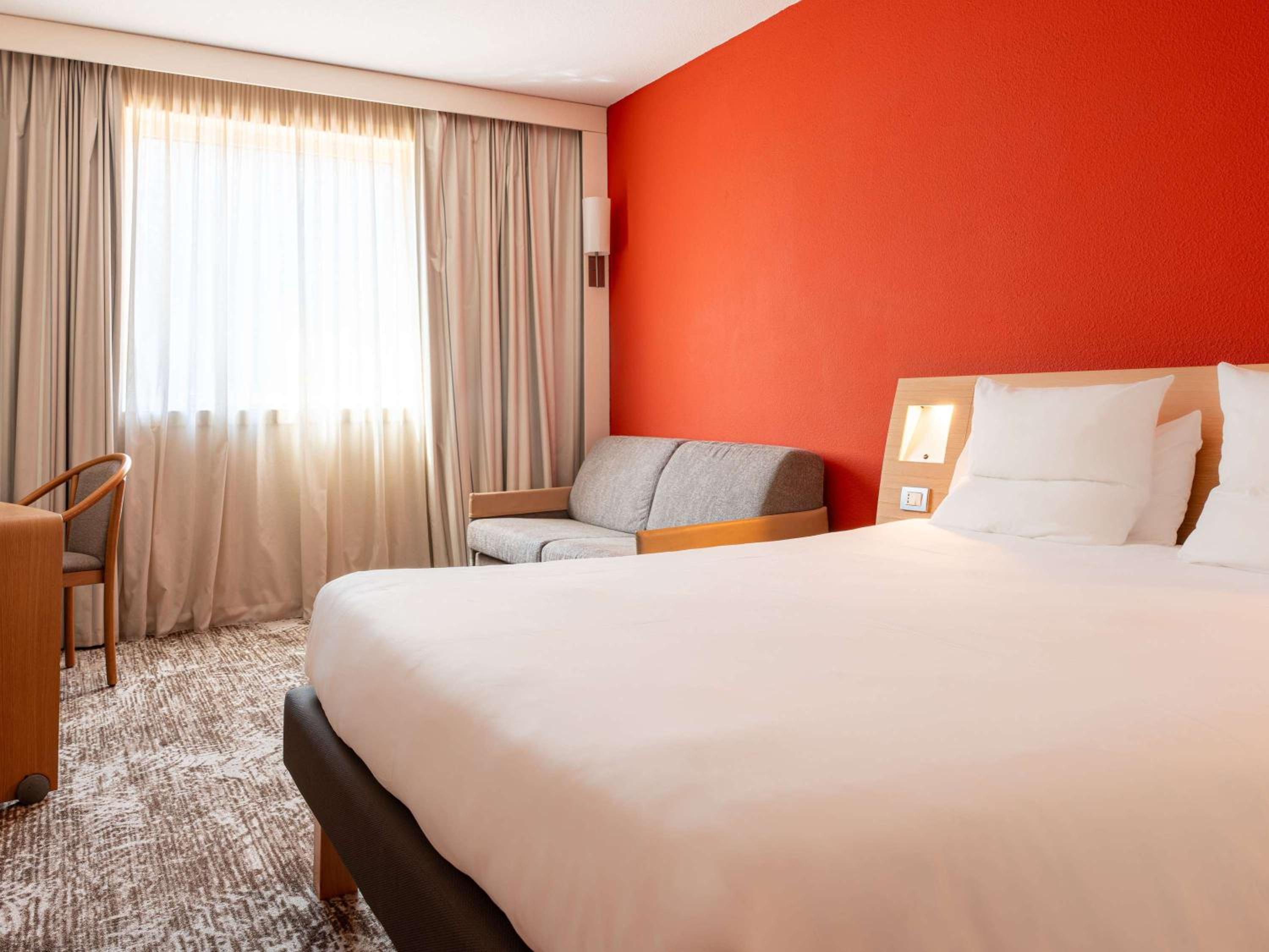 غرفة سوبيريور بسرير مزدوج مع أريكة، Novotel Roma Est 6/10