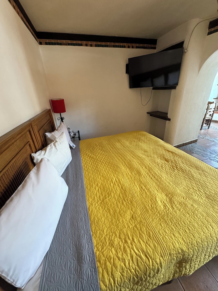 SUPERIOR, DOUBLE BED
