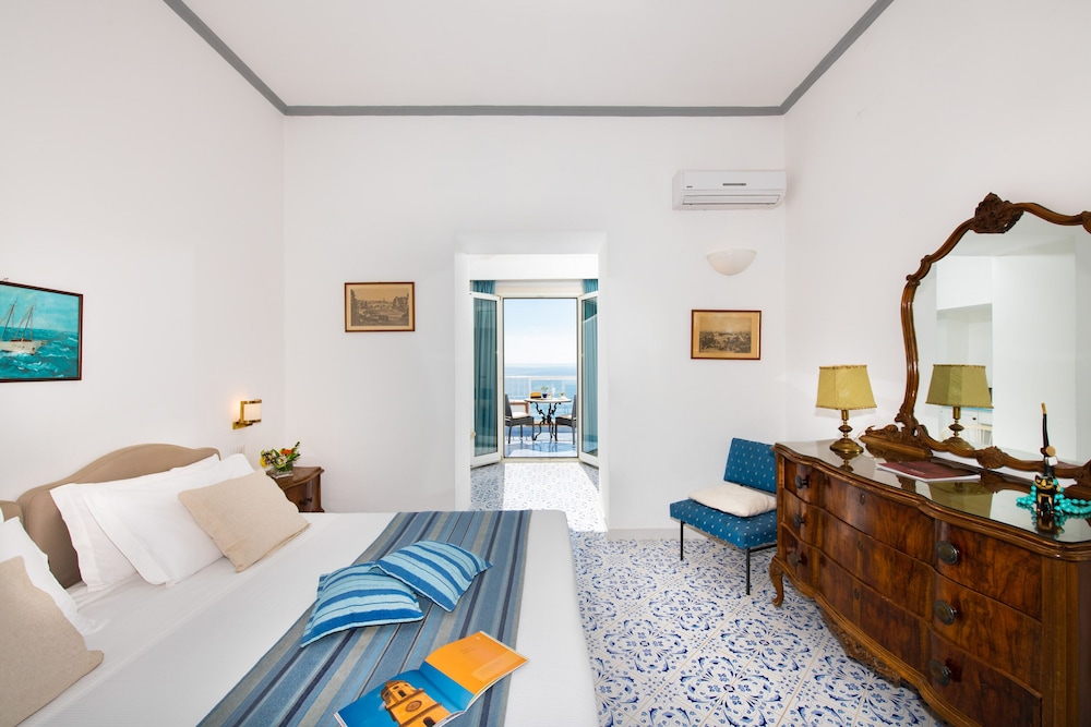 JUNIOR SUITE, SEA VIEW, TERRACE