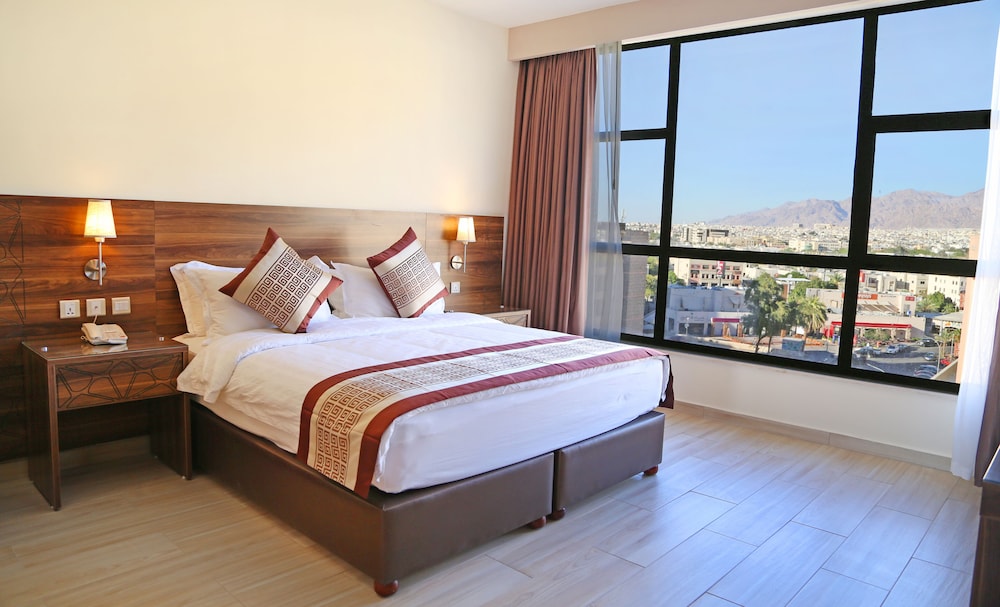 Lacosta Hotel 5/32