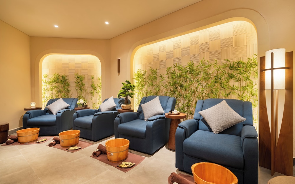 Wyndham Garden Sonasea Van Don 24/50