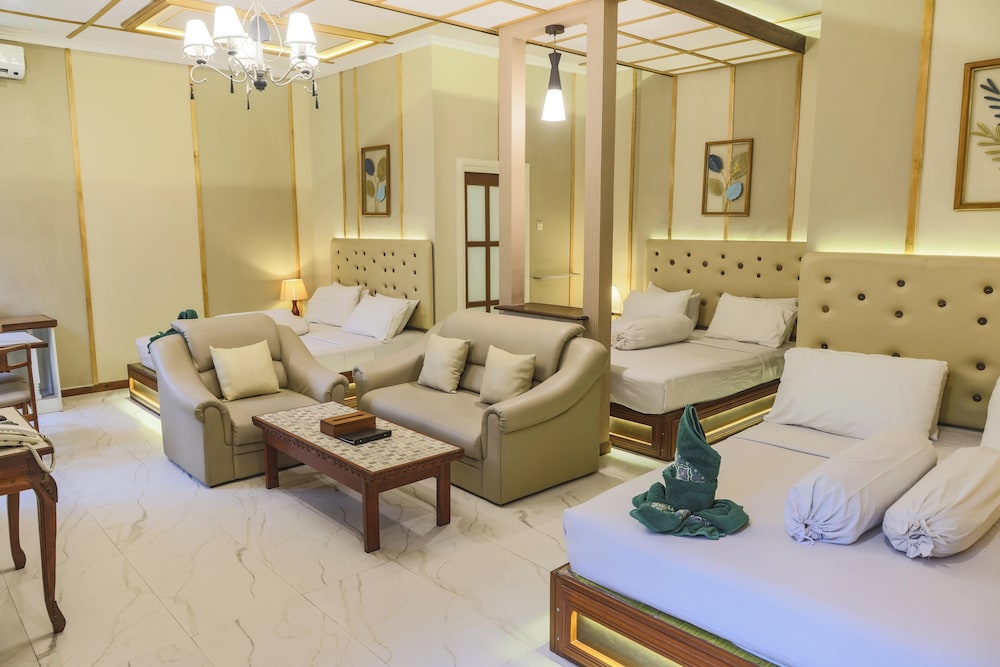 Family Hotel Gradia 1 48/70