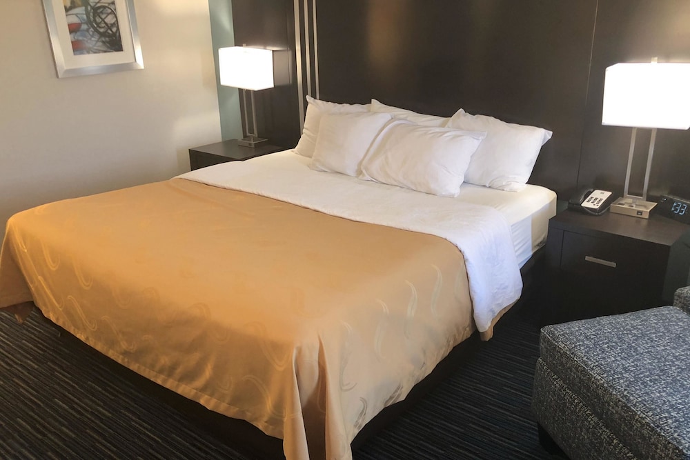 Quality Inn Gordonsville 8/32