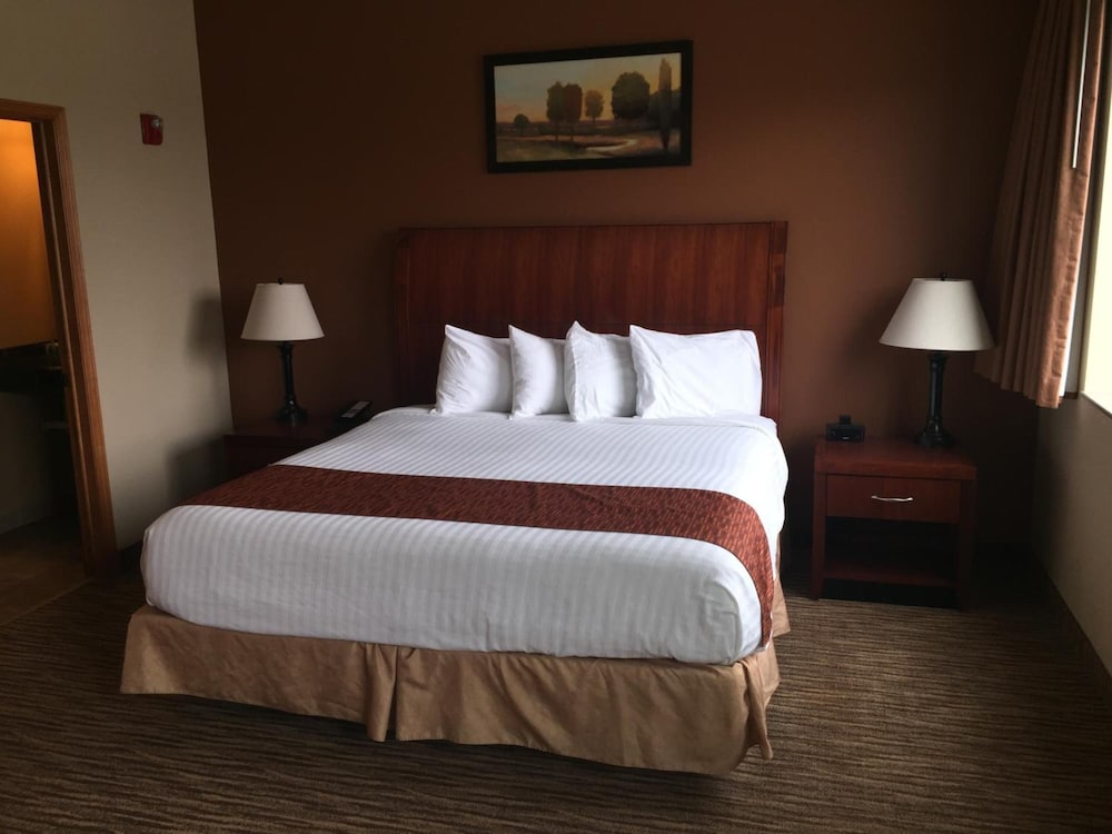 Cobblestone Inn and Suites Newton (ex. Boulders Inn & Suites) 18/55