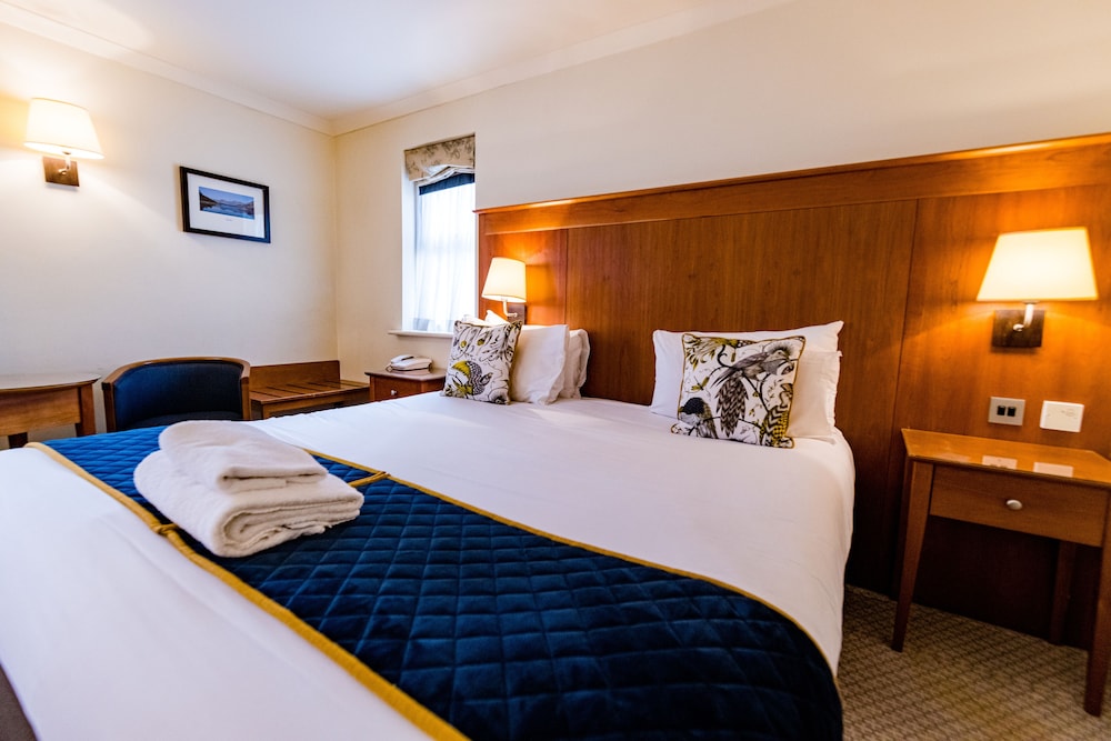 STANDARD, DOUBLE BED, ACCESSIBLE