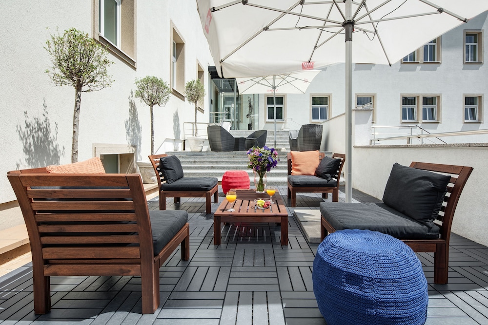 Mamaison Residence Sulekova Bratislava 27/50