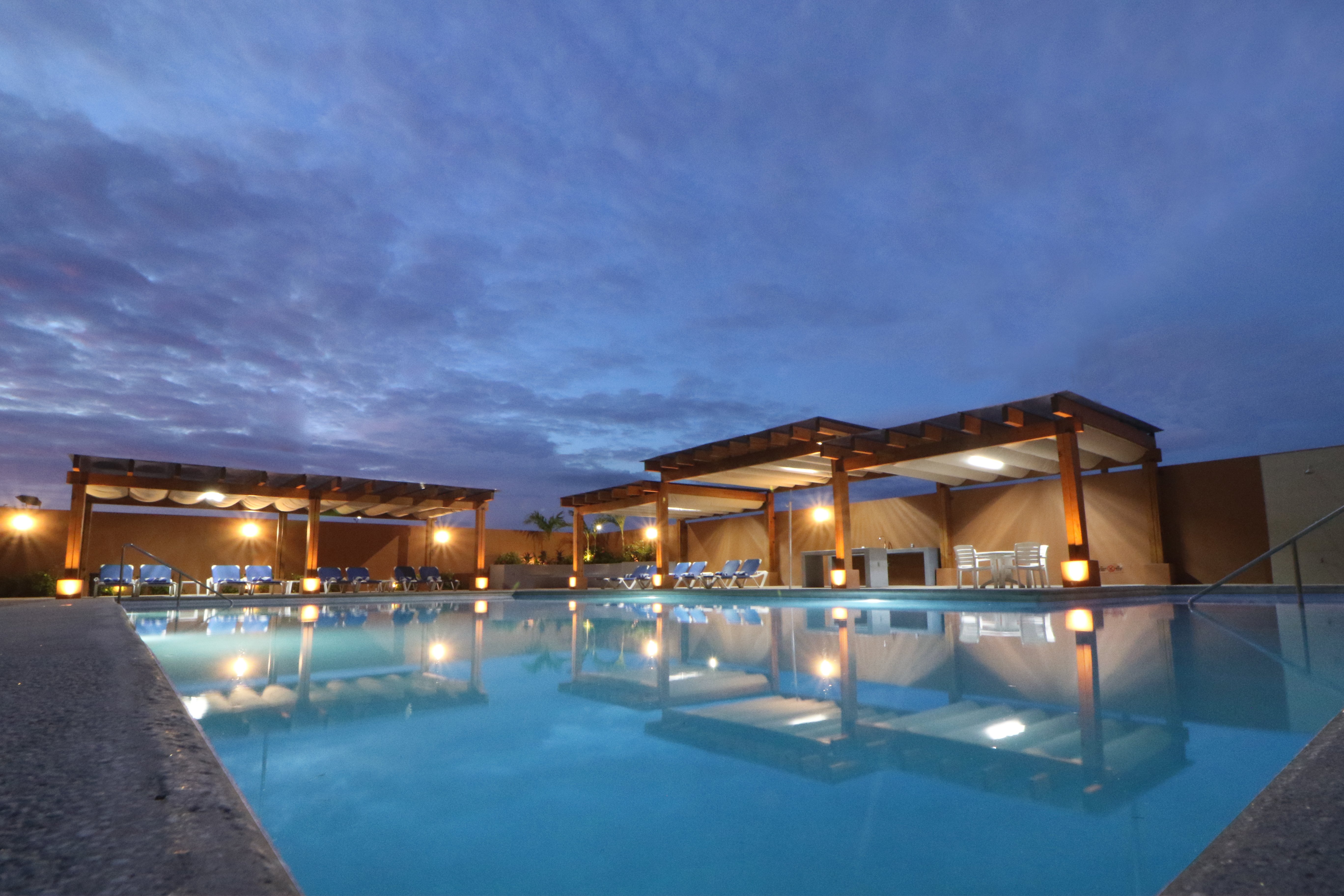 Holiday Inn Express Manzanillo 6/50