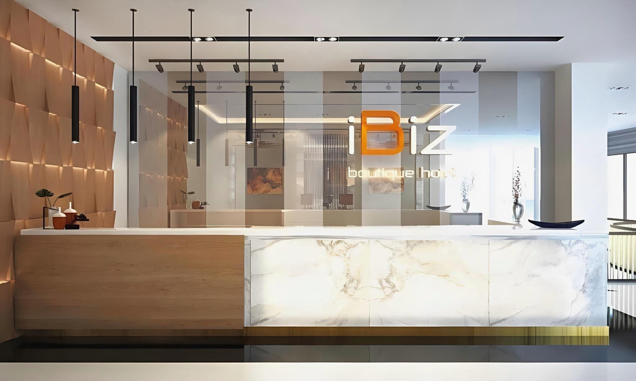 iBiz Boutique Hotel 8/28