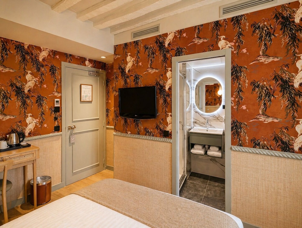 Hotel de Notre Dame Maitre Albert 53/65