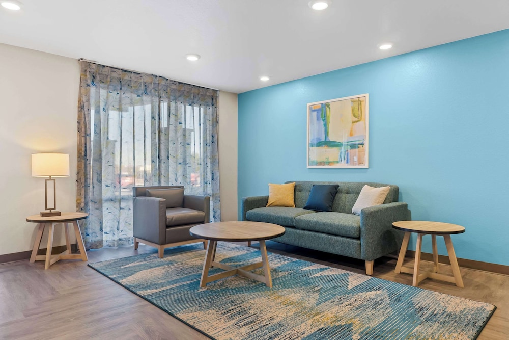 WoodSpring Suites Centennial - Denver Tech Center 48/64