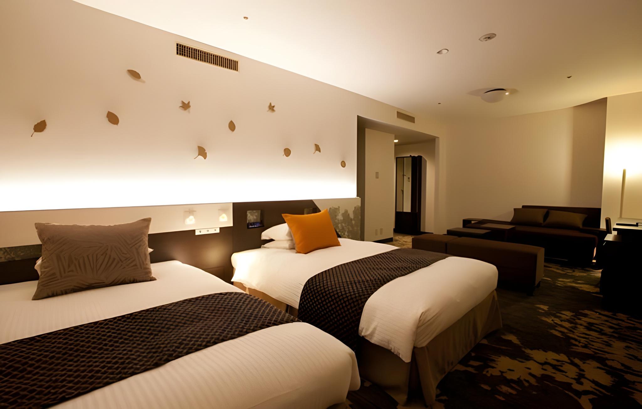 Deluxe, Single, 2 Double Beds
