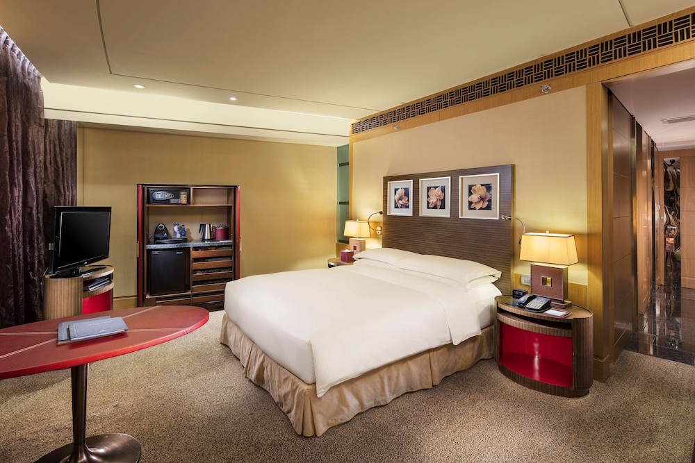 Hilton Beijing 16/85