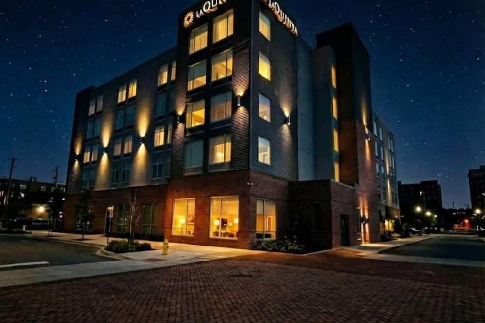 La Quinta Inn & Suites by Wyndham Chattanooga Downtown/South 4/61